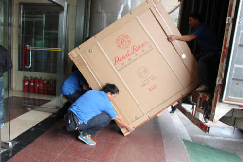 凤山钢琴贵重工艺品无忧运